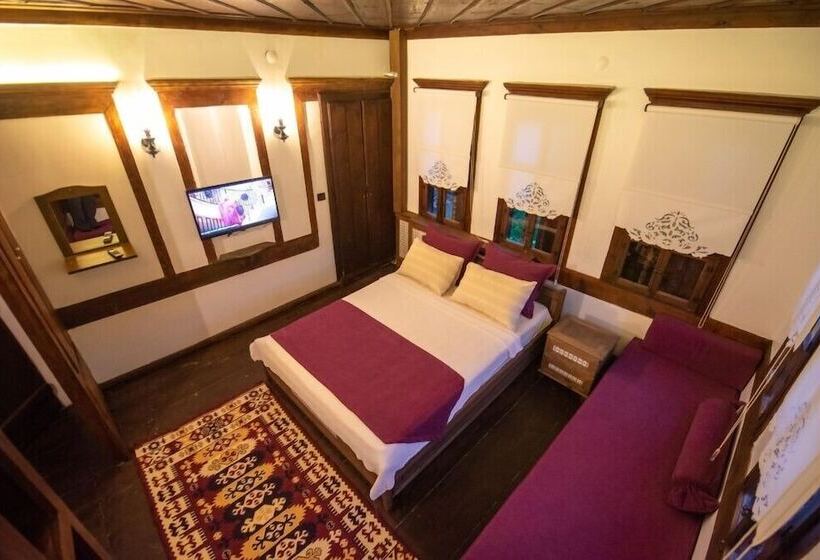 فندق Kürkçü Konak