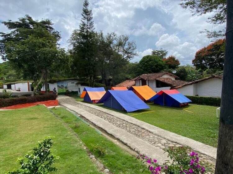 בית מלון כפרי La Montoya