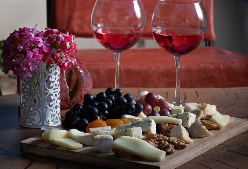 Отель La Regina Veneziana Guest House & Cafe