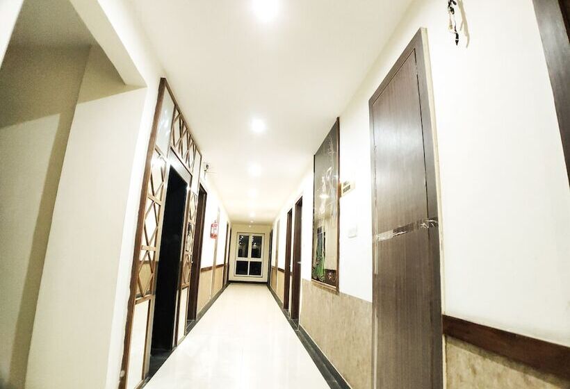 בית מלון כפרי Landmark Residency