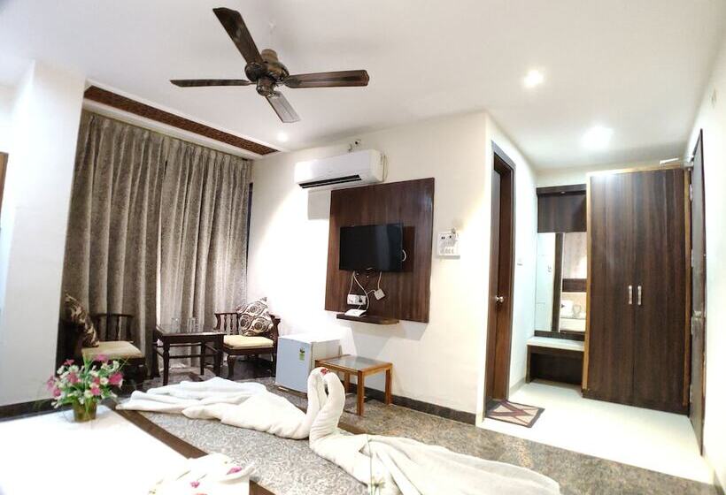 בית מלון כפרי Landmark Residency