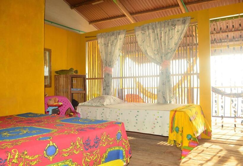 هتل Los Colores De Swami