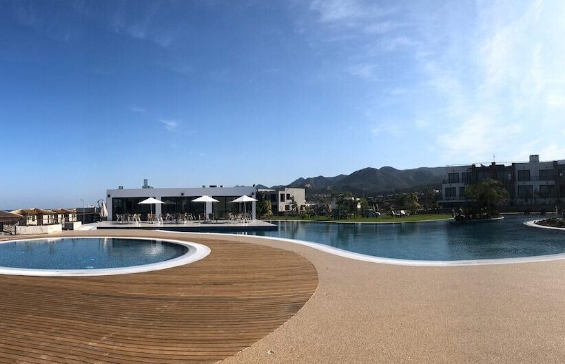 בית מלון כפרי Maldive Holiday Resort