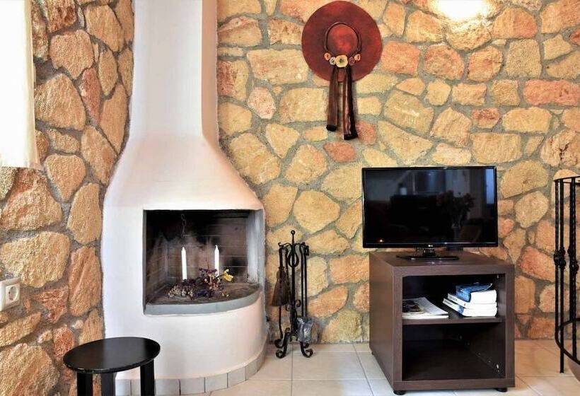 Отель Messinian Horizons