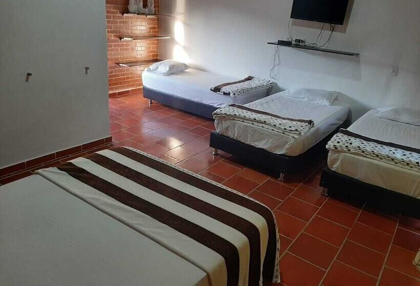 בית מלון כפרי Mirador De Curiti