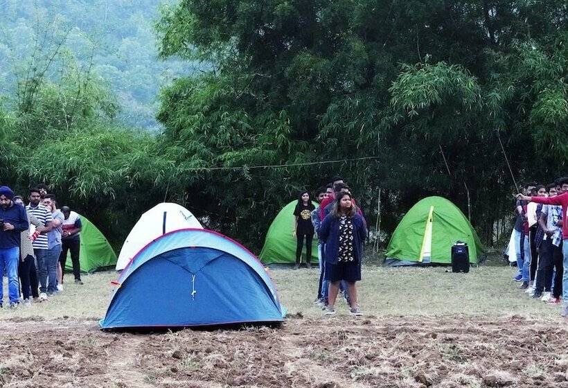 בית מלון כפרי Moustache Kamp Kalakund