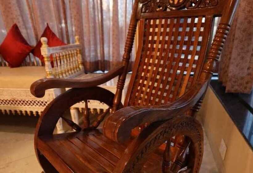 בית מלון כפרי Neonz Resort & Club