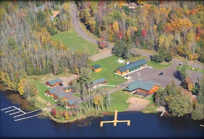 فندق Lena S Northern Pines Resort