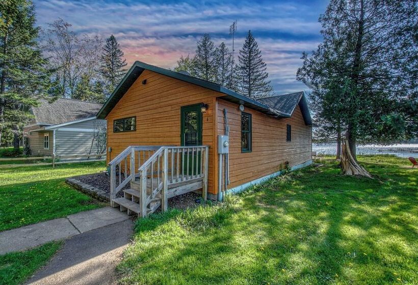 فندق Lena S Northern Pines Resort