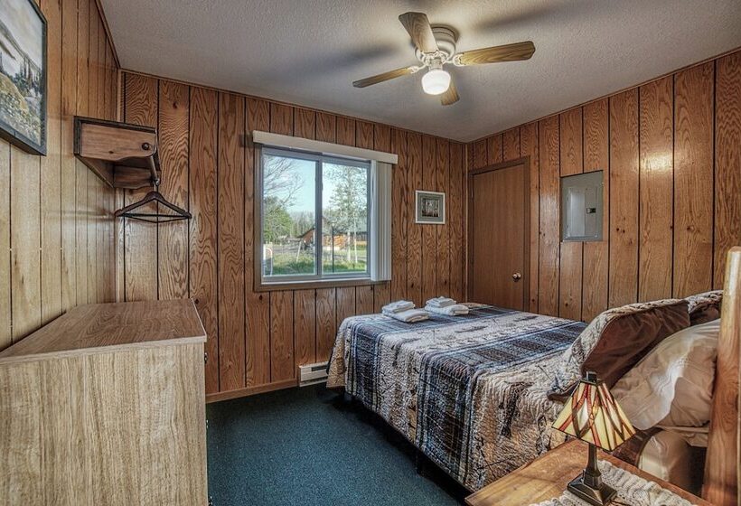 فندق Lena S Northern Pines Resort