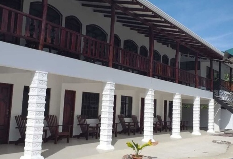 ホテル Ocean View Cahuita