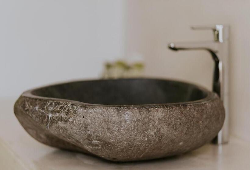 בית מלון כפרי Paolas τown Boutique