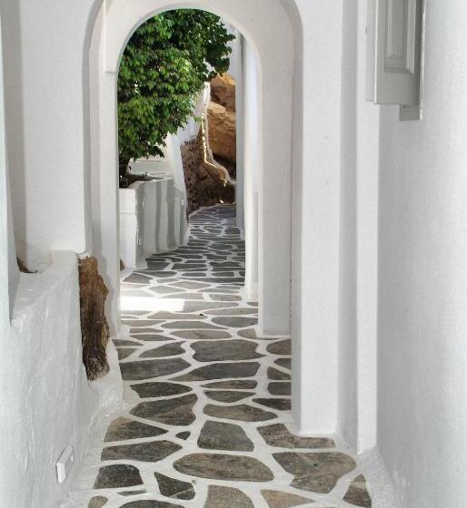 בית מלון כפרי Paolas τown Boutique