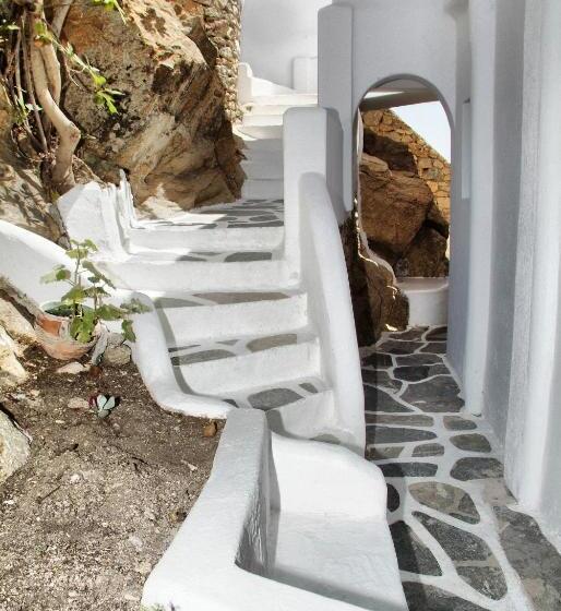 בית מלון כפרי Paolas τown Boutique