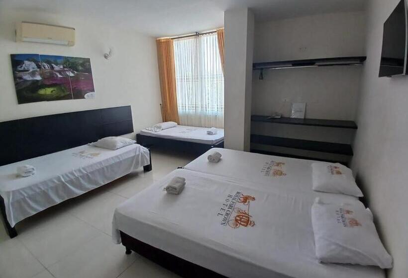 Отель Royalpark