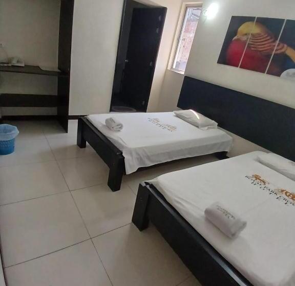 Отель Royalpark