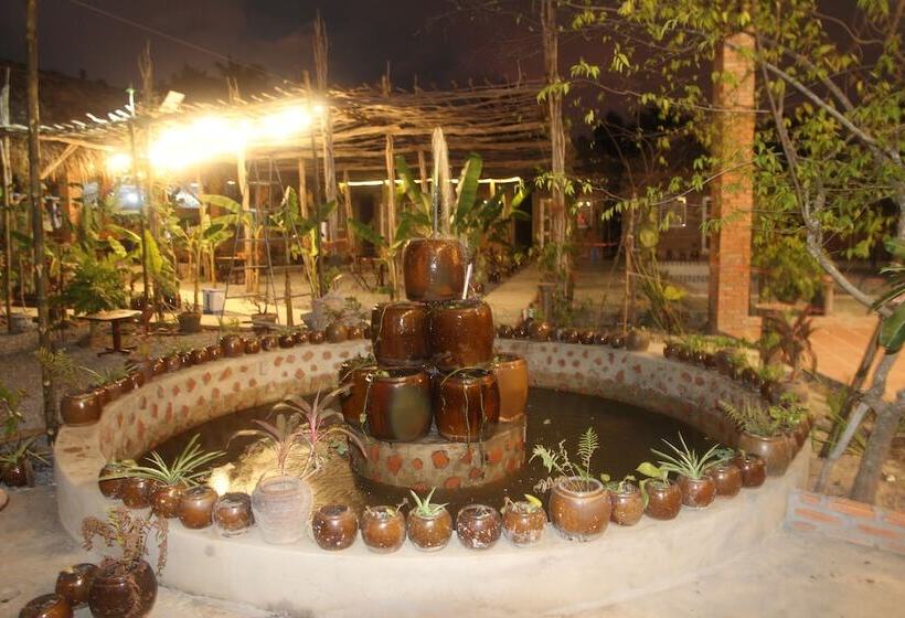 هتل روستایی Bau Bi Mini Farmstay  Mekong  Tien Giang