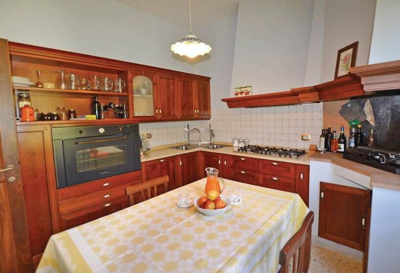 هتل روستایی Villa Val D Olivi