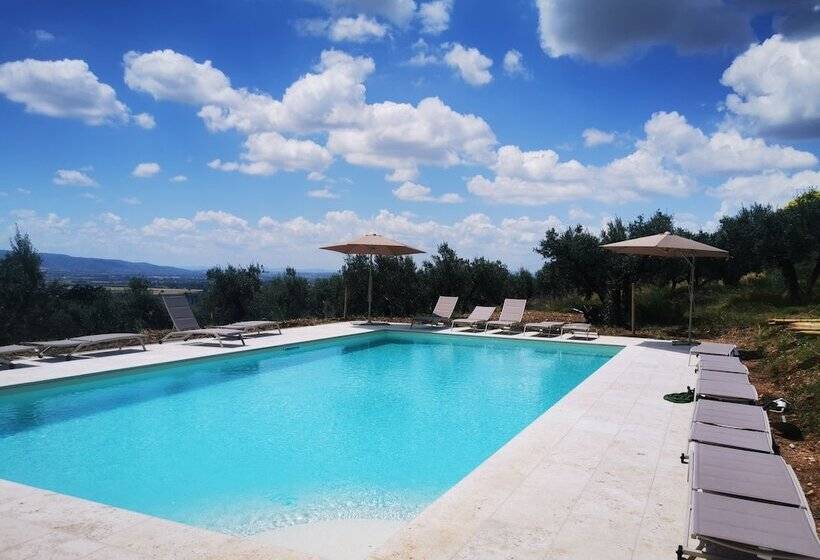 هتل روستایی Villa Val D Olivi