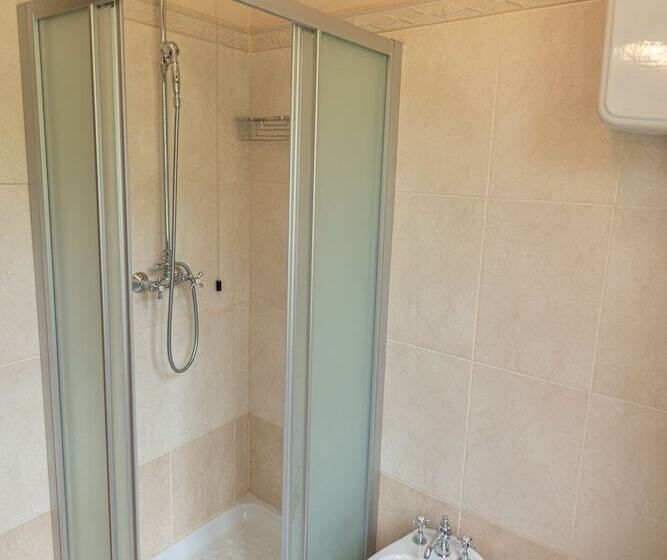 هتل روستایی Villa Val D Olivi