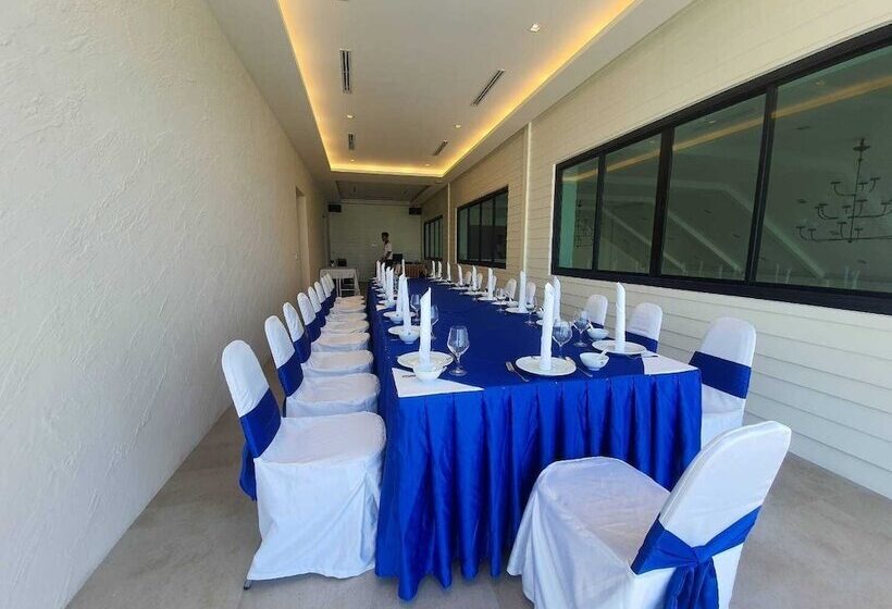 酒店 Saksiam Lakeside Resort