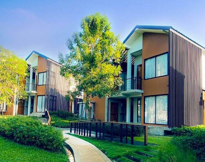 酒店 Saksiam Lakeside Resort