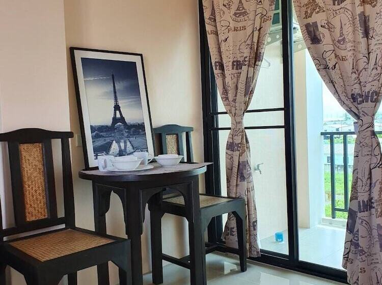 فندق Samutsakorn Apartment