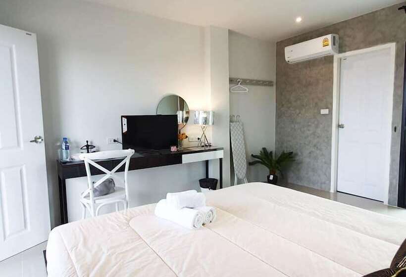 فندق Samutsakorn Apartment