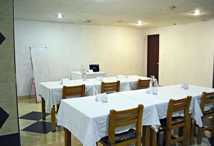 ホテル Santa Cruz