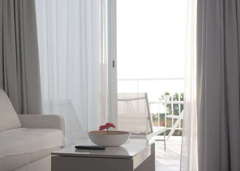 فندق Sol Playa Suites