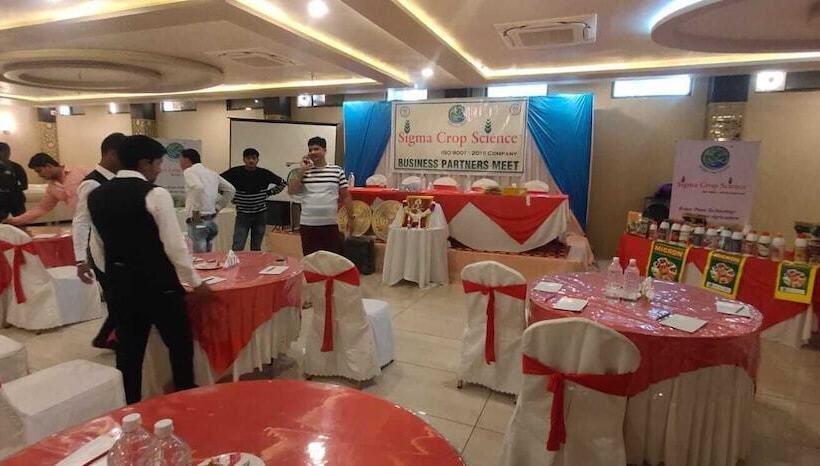 בית מלון כפרי The Bhagwati Resort