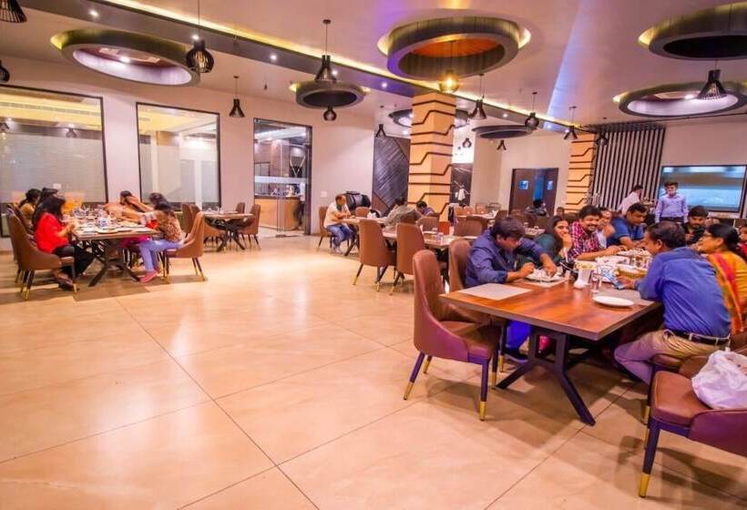 בית מלון כפרי The Bhagwati Resort