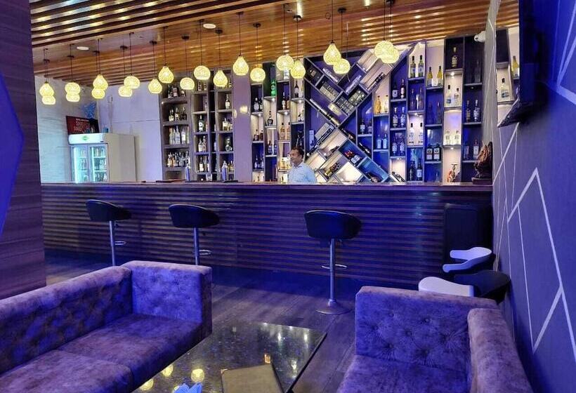 בית מלון כפרי The Bhagwati Resort