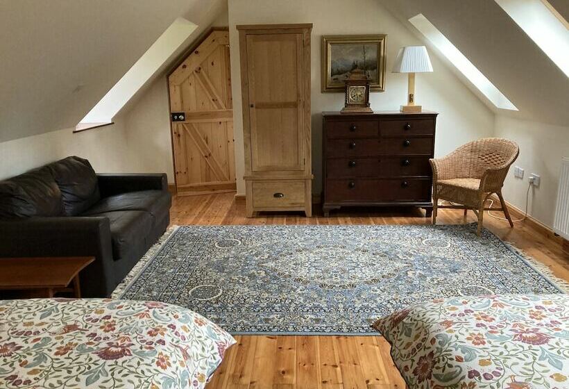 בית מלון כפרי The Motor House