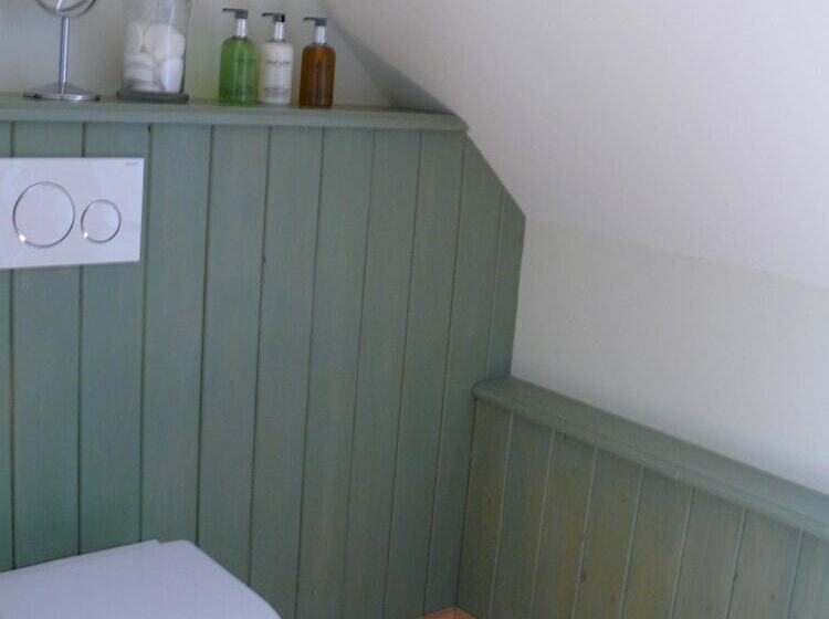 בית מלון כפרי The Motor House