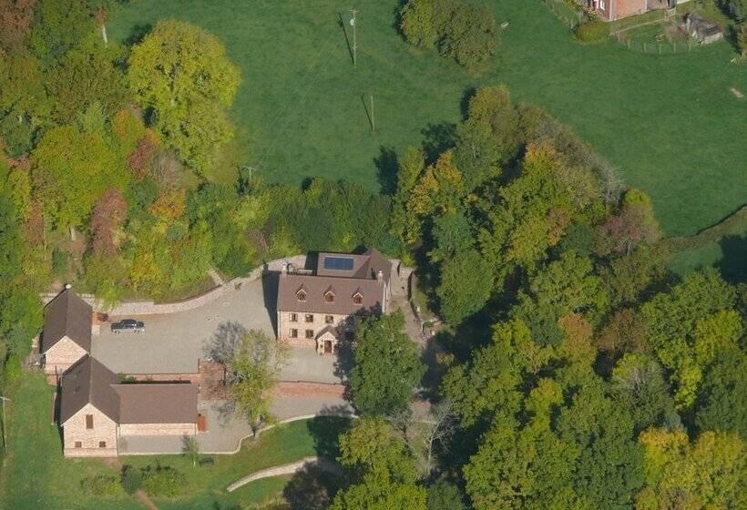 בית מלון כפרי The Motor House