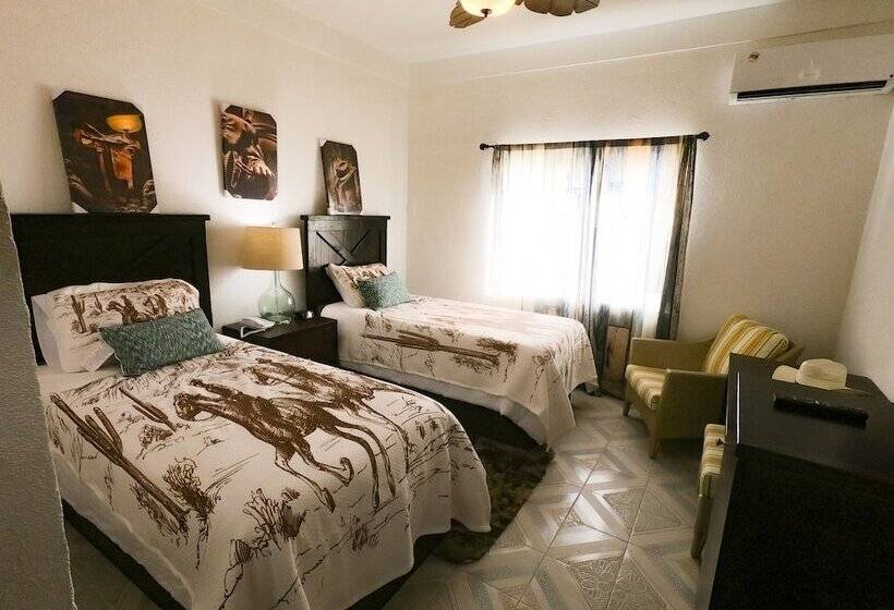 호텔 Tinian Western Lodge