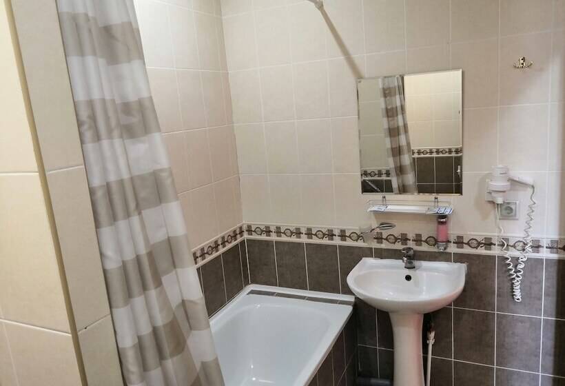 هتل Tyagachev Ski Resort