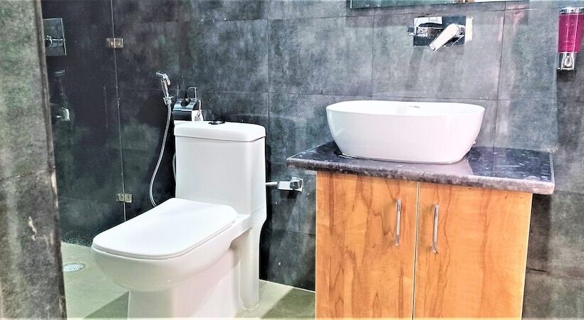 ホテル Vedant Valley Resort, Kund