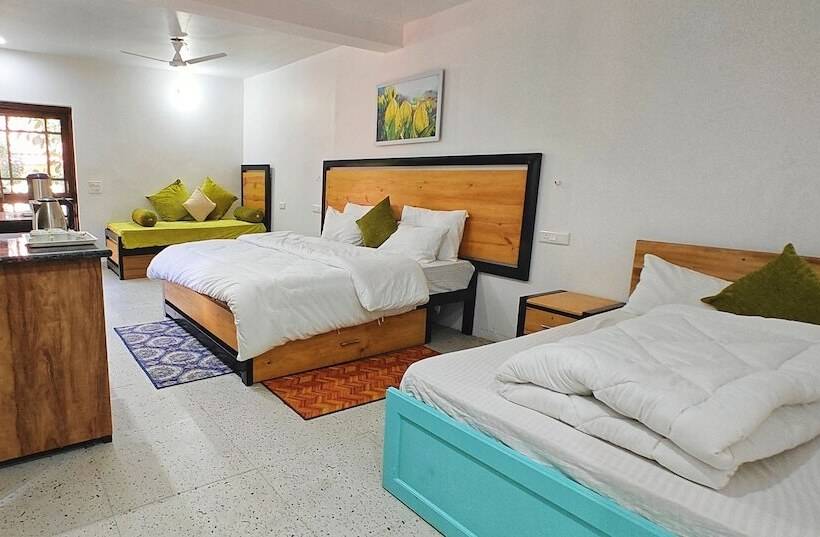 ホテル Vedant Valley Resort, Kund