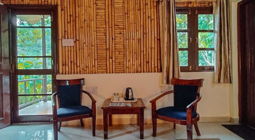 ホテル Vedant Valley Resort, Kund