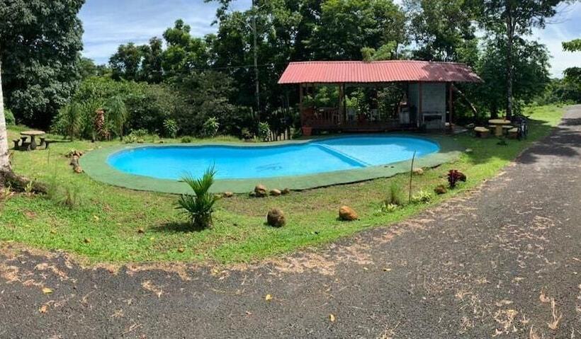 فندق Villa Rodeo Lodge