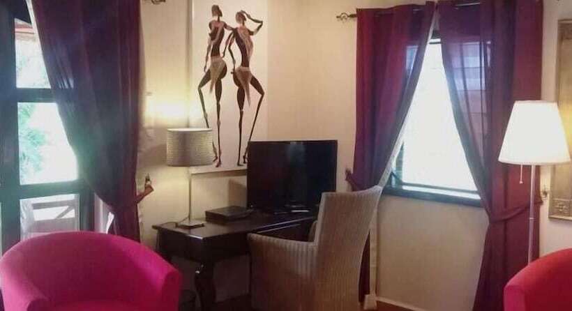 هتل White Horse Residence