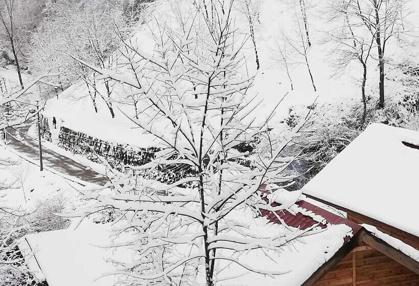 هتل Yesil Dus Vadisi Bungalow Restoran