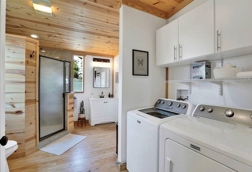 Luxurious Cottage On 3 Acre S In Fred Wine Country