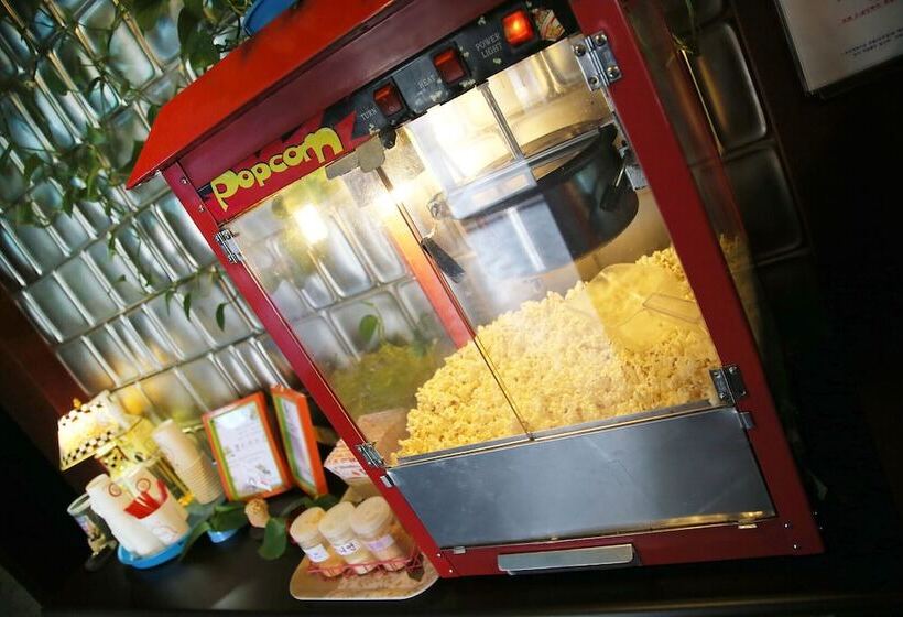 מוטל Cheonan Elli