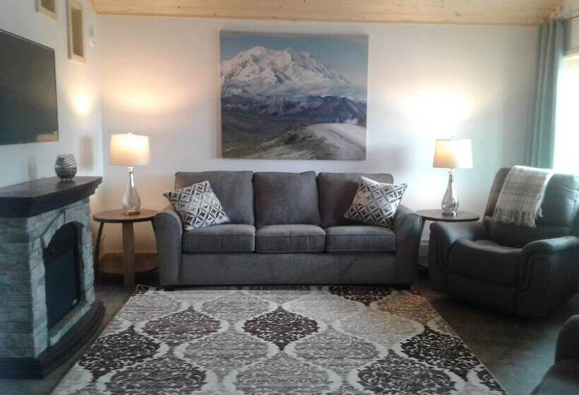 מוטל Delta Accommodations Alaska Country Inn