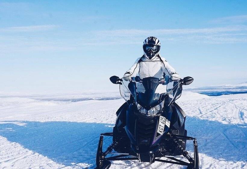 فندق على الطريق Island Pond Country Inn