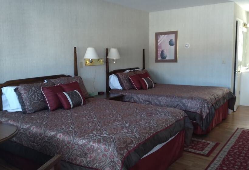 فندق على الطريق Island Pond Country Inn