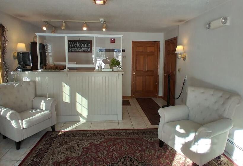 فندق على الطريق Island Pond Country Inn